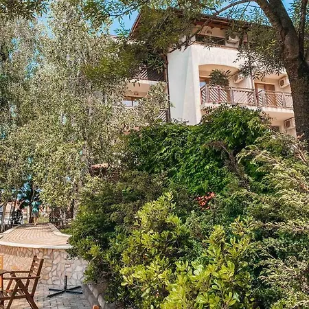 Aparthotel Mm Complex 4*