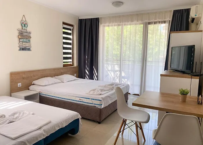 Mm Complex מלון דירות פרימורסקו