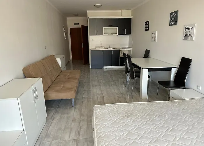 Mm Complex פרימורסקו