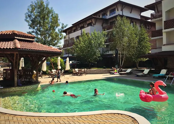 Mm Complex מלון דירות 4*